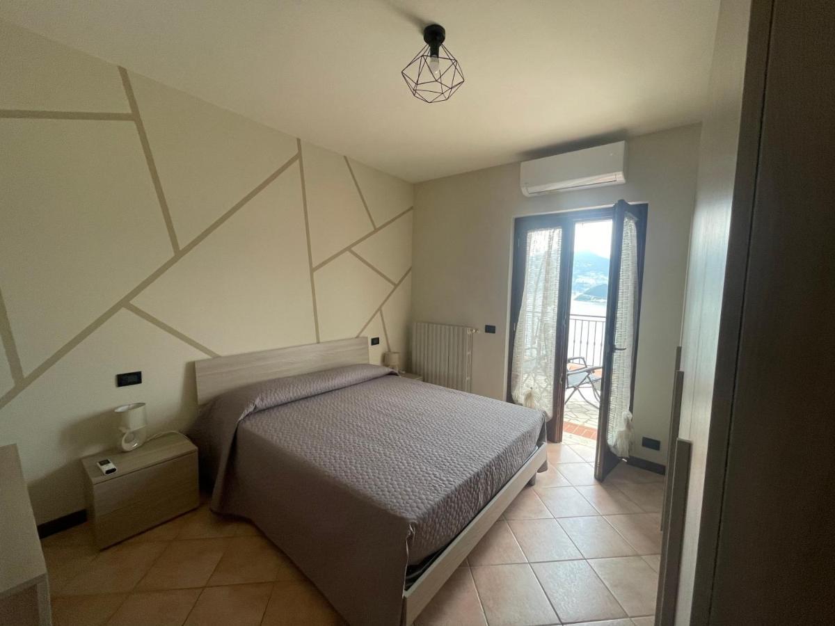 Appartamento Vista Lago D'Iseo Sulzano Exterior photo